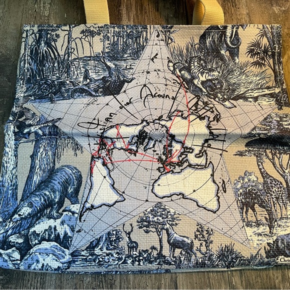 DIOR AROUND THE WORLD GWP VIP TOTE - Picture 5 of 7